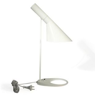 Lampe AJ